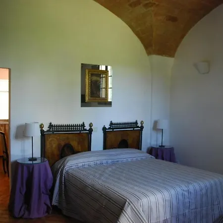 Appartement Nebbiano Sleeps 4 Pool Wifi Montespertoli